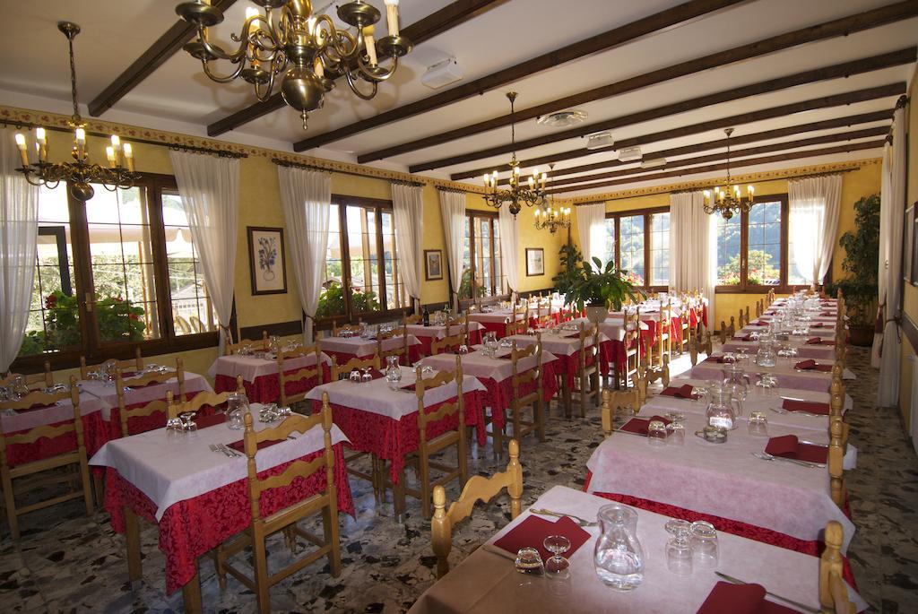 Albergo Ristorante Galli พิเอเวเพลาโก ภายนอก รูปภาพ