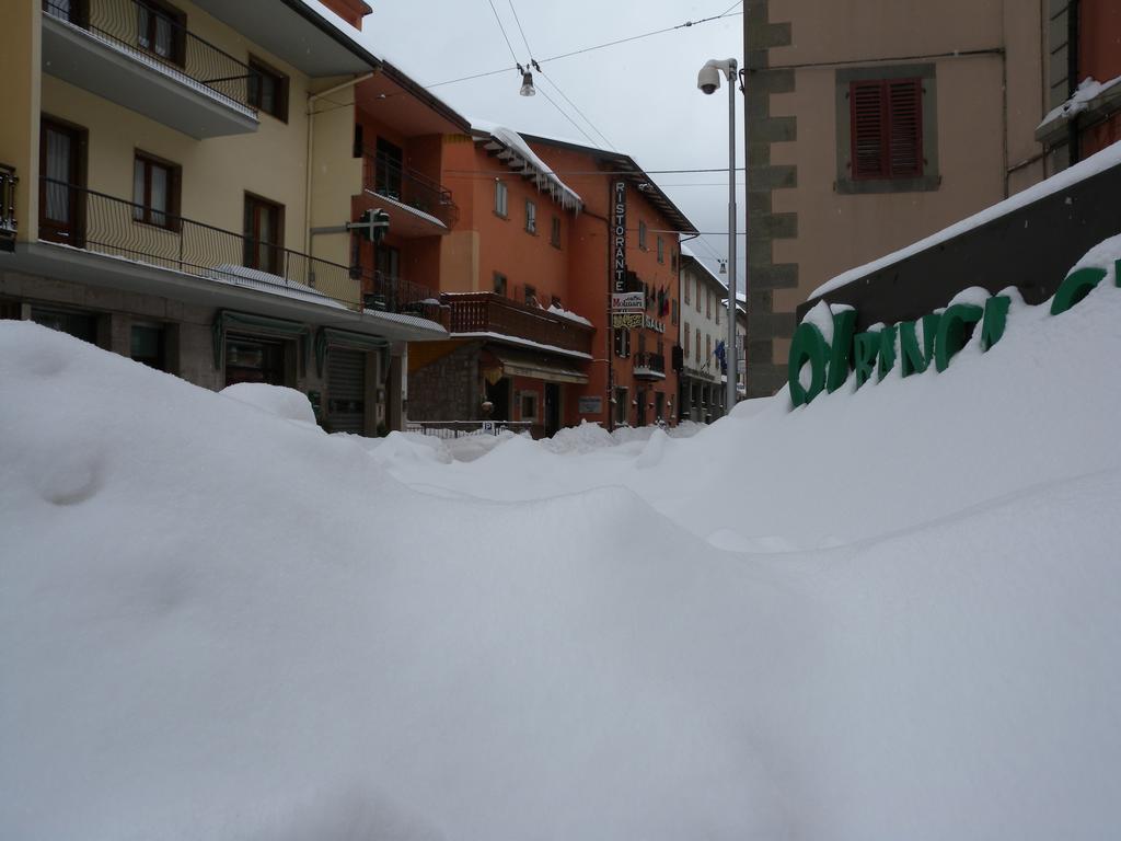 Albergo Ristorante Galli พิเอเวเพลาโก ภายนอก รูปภาพ